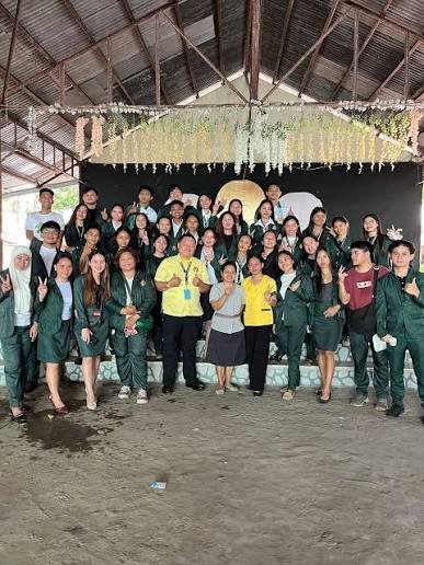LSSTI students and faculty together